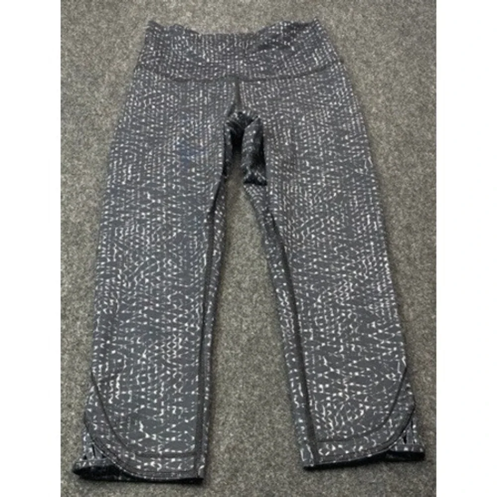 Lululemon Leggings Women 4 Black White Lattice Hem High Rise Crop Activewear